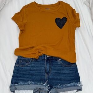 Kids Mustard Heart T-Shirt & Jean shorts